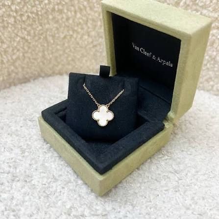 *High Quality* VC Necklace