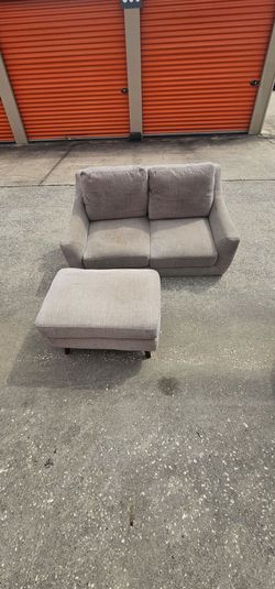 SoHo Living Room Furniture