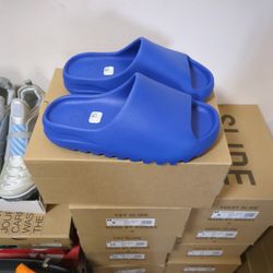 Adidas Yeezy Slides Azure (BLUE) SIZE 6,7,8,9,10,11,12