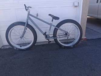 BMX. BIKE  26 TIRES