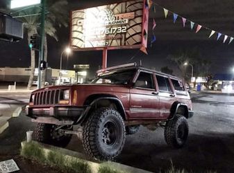Lift kits for jeeps, Trucks , Suv..... payment options available
