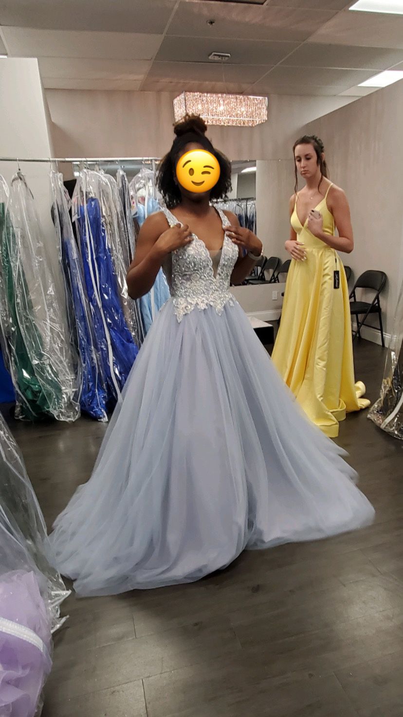 Prom/Quinceanera Dress (Size 6)