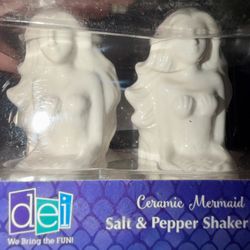 Ceramic Mermaid Salt & Pepper Shakers *NIB*