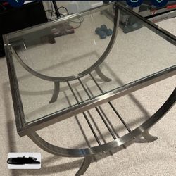 Bloomingdale end table