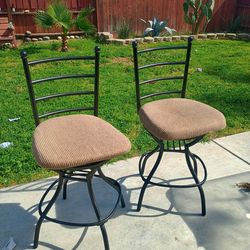 Swivel barstools