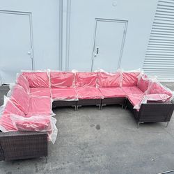 8pc Outdoor patio furniture set