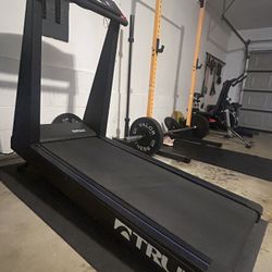 True 500 - Commercial Grade Treadmill 