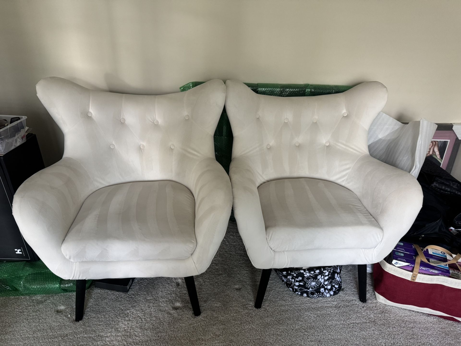 Danney 30" Wide Tufted Velvet Wingback Chair