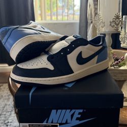 Jordan 1 Low Obsidian Unc