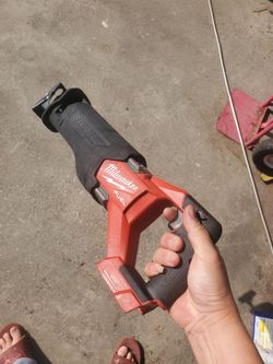 Milwaukee
M18 FUEL 18V Lithium-Ion Brushless Cordless SAWZALL Reciprocating Saw (Tool-Only)