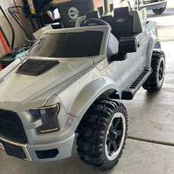 FORD F-150 RIDE ON TRUCK