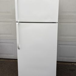 GE Refrigerator  W-28” D-30” H-67”