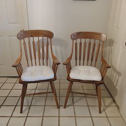 Set Of 2 Oak Kitchen Table Chairs