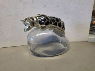 Perfume bottle