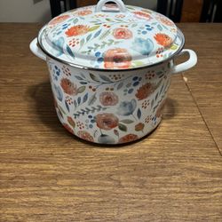 Crofton 12 Quart Dutch Oven Floral