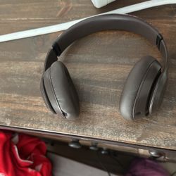 Beats Studio Pro Brown