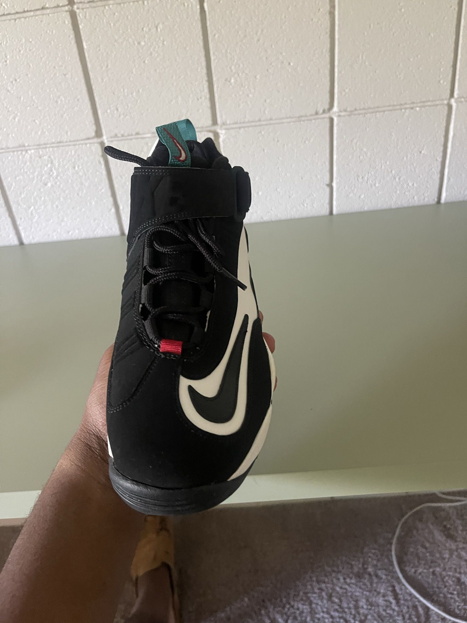 Nike Air Griffey Max 360 Yacht 10.5 for Sale in Drexel Hill, PA - OfferUp