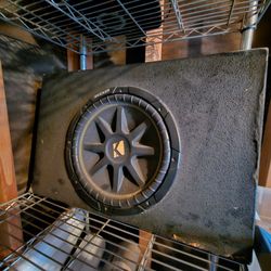Kicker sub 10" and box