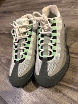 Nike Wmns Air Max 95 'Big Bubble - Fresh Mint' Size 9
