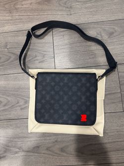 Men’s crossbody bag