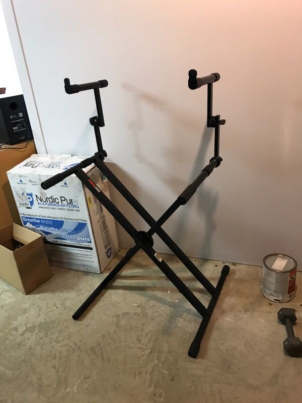Two tier keyboard stand