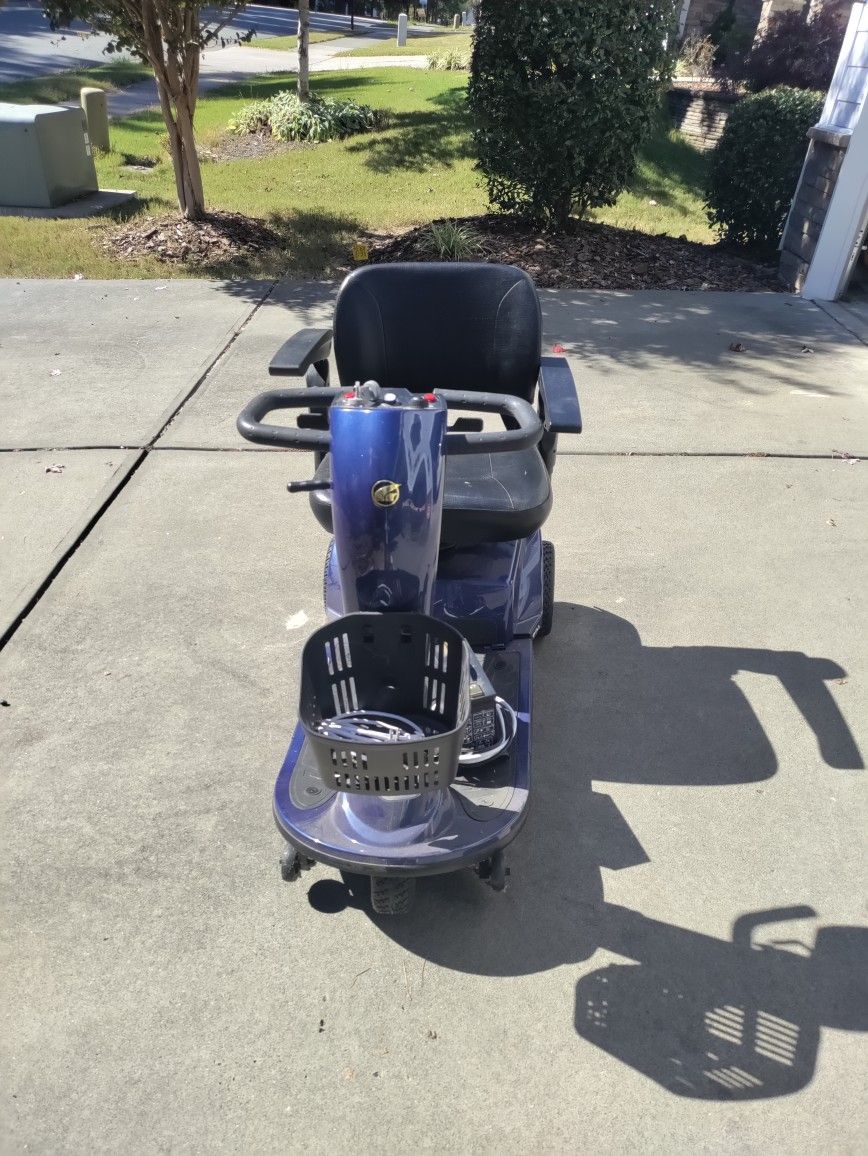 Golden Champion Scooter