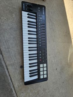 M-Audio Oxygen 49 USB MIDI Keyboard Controller,