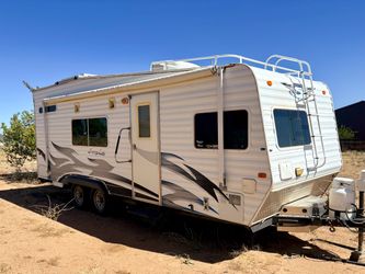 2006 Weekend Warrior Toyhauler