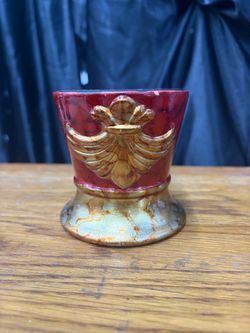 Candle holder w/ Fleur-de-Lis