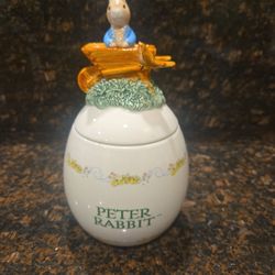 Peter Rabbit Ceramic Jar – Display Piece
