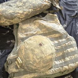 USGI Military Field Gear Bundle – Complete Issue Tent, Helmet & Carrier