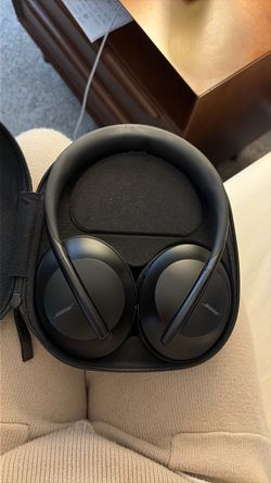 Bose 700 Noise Cancelling Headphones