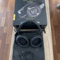 Audio-technica headphones ATH-WS1100IS