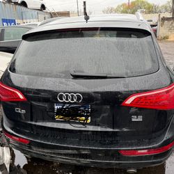 2010 Audi Q5 Parts Only. 