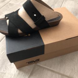 Teva Sandals Size 7 But It’s More Like A Small 7 I’m A 7 But  Fits Like A 61/2 