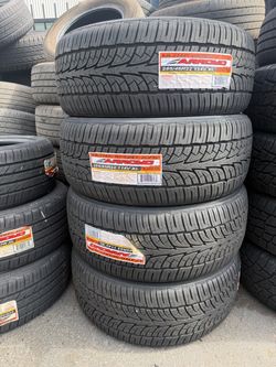 Arroyo Ultra Sport A/S 285/45R22 114V XL Tires (Set of 4)