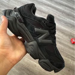 New Balance 9060 Women Size 6 , 7 , 8.5 