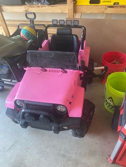 Pink jeep