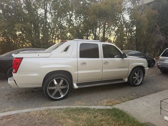 2003 Cadillac Escalade
