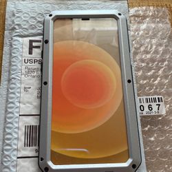 12plus iPhone Cover 