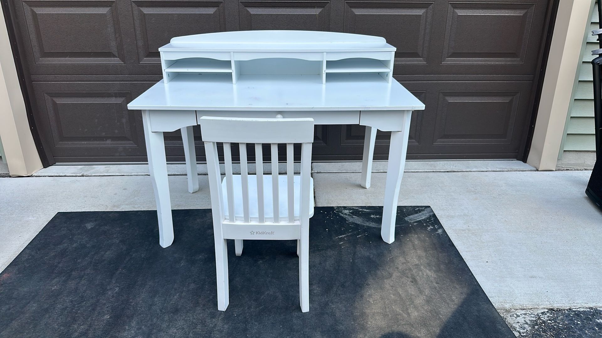 KidKraft Desk And Chair