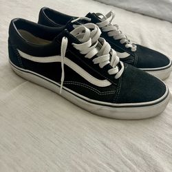 Vans Black And White Low Top US Size 11 Hardly Worn