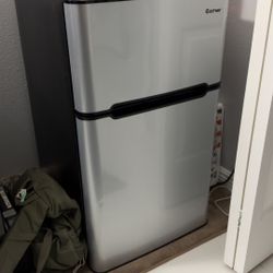 Costway Mini Fridge