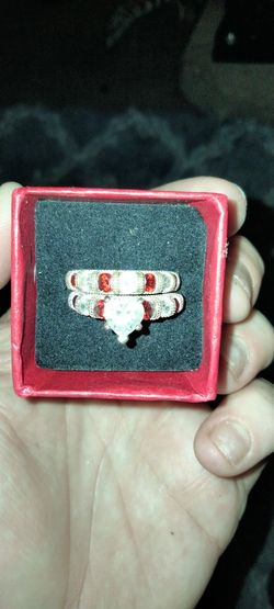 Beautiful Lady Ring Set