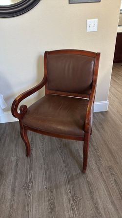 Leather arm chair