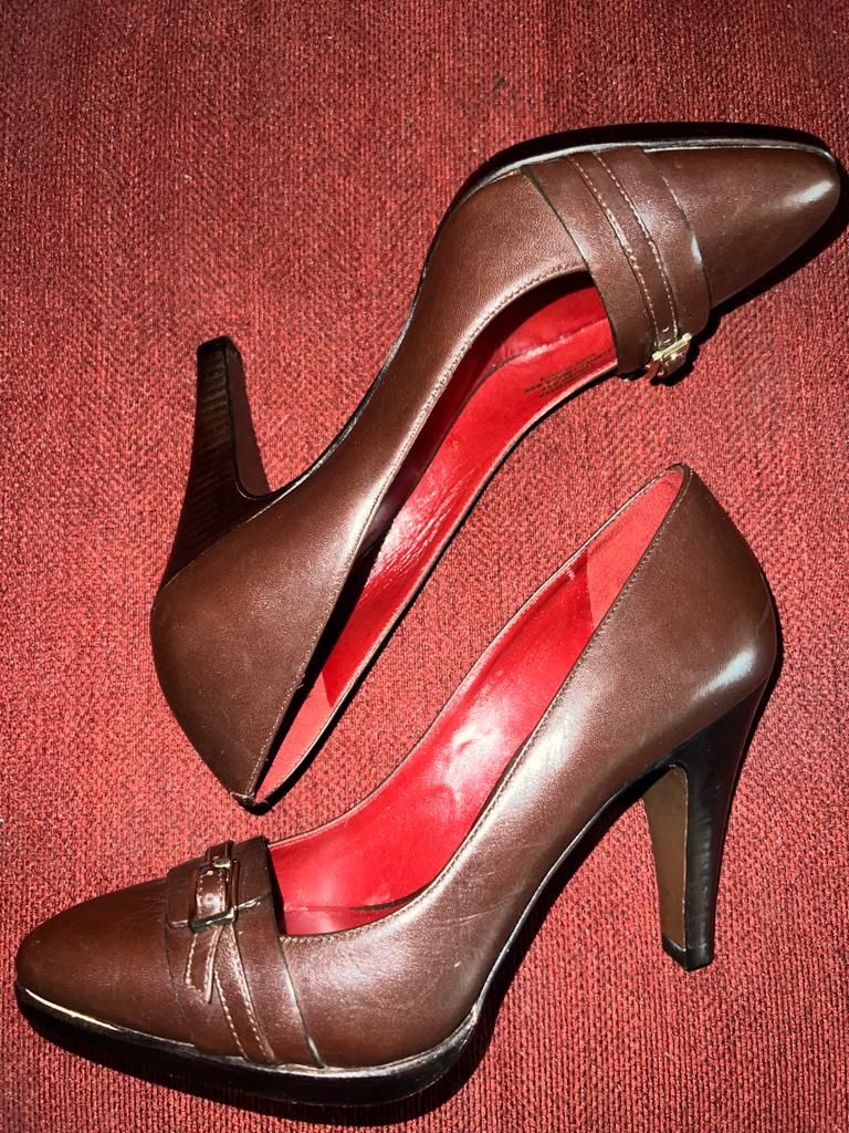 Banana Republic 6 1/2