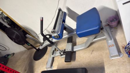 2 gym machines
