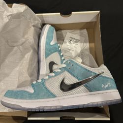 Nike Dunk Sb X April Skateboards Sz9.5