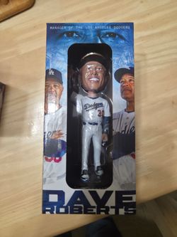La Dodgers Dave Roberts bobblehead