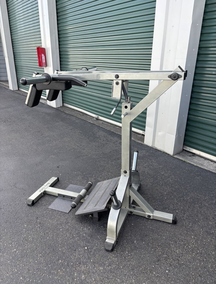 Hack Squad And Calf Raise Rack Machine